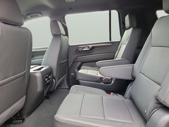 New 2026 Chevrolet Suburban LT w/ Comfort Package RWD image 9