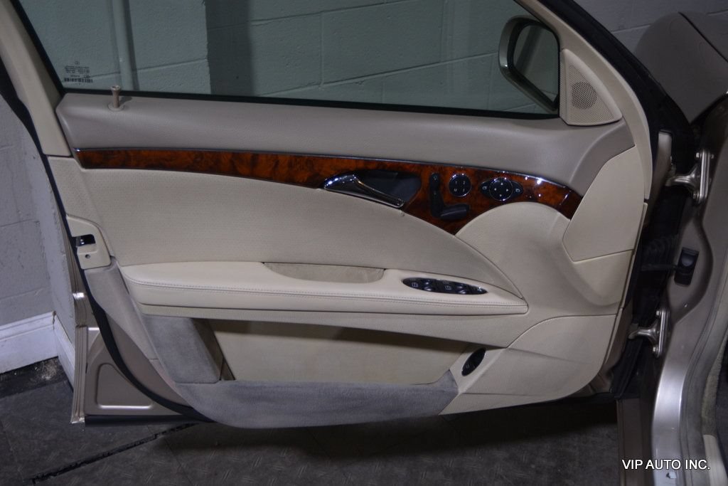 Used 2004 Mercedes-Benz E 320 Sedan image 7