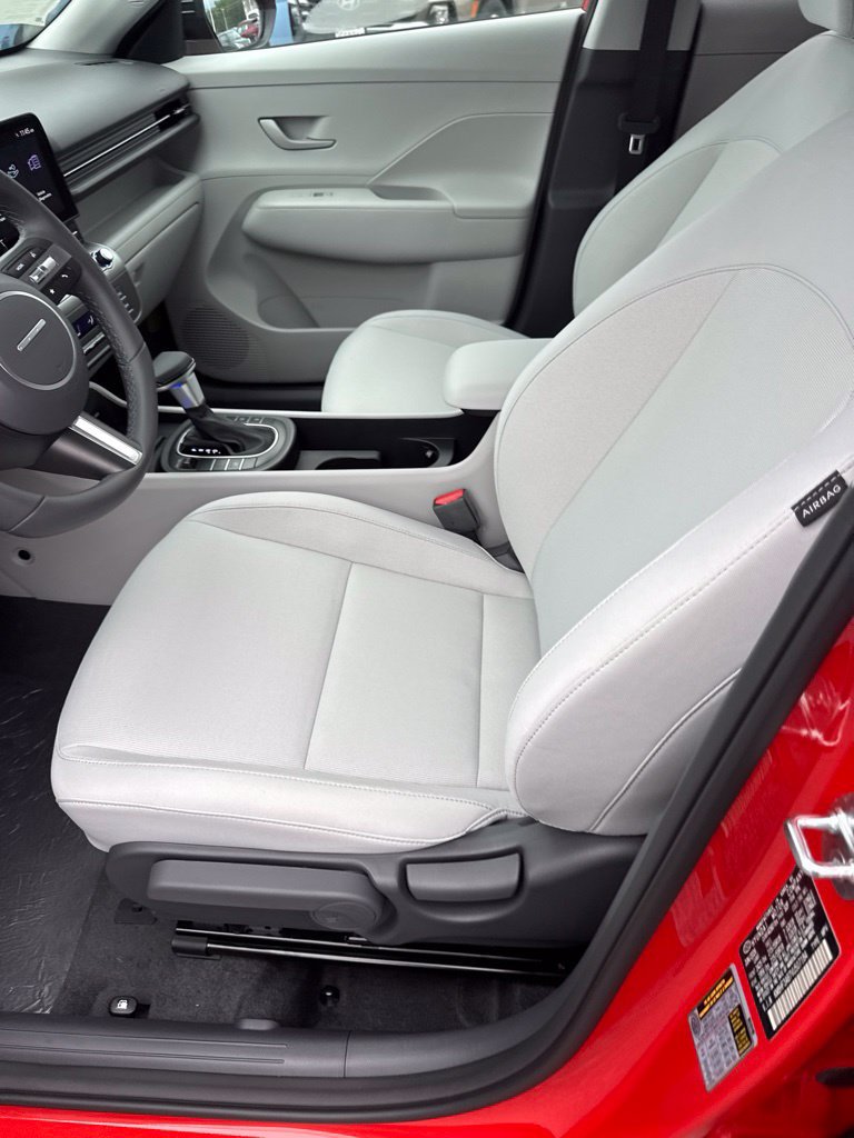 New 2027 Hyundai Kona SEL Sport FWD image 9