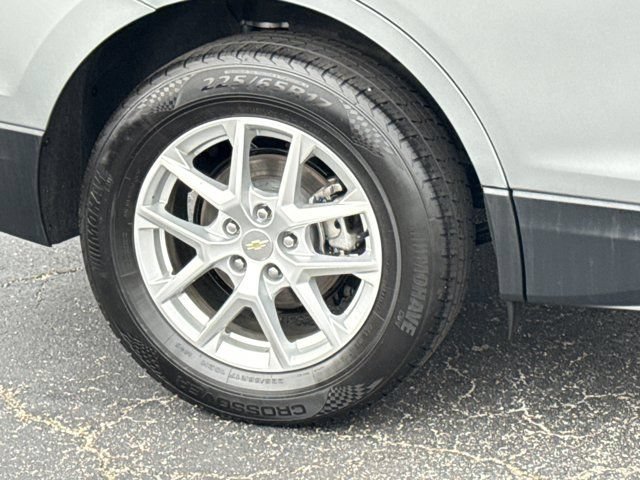 Used 2024 Chevrolet Equinox LT AWD/4WD image 5