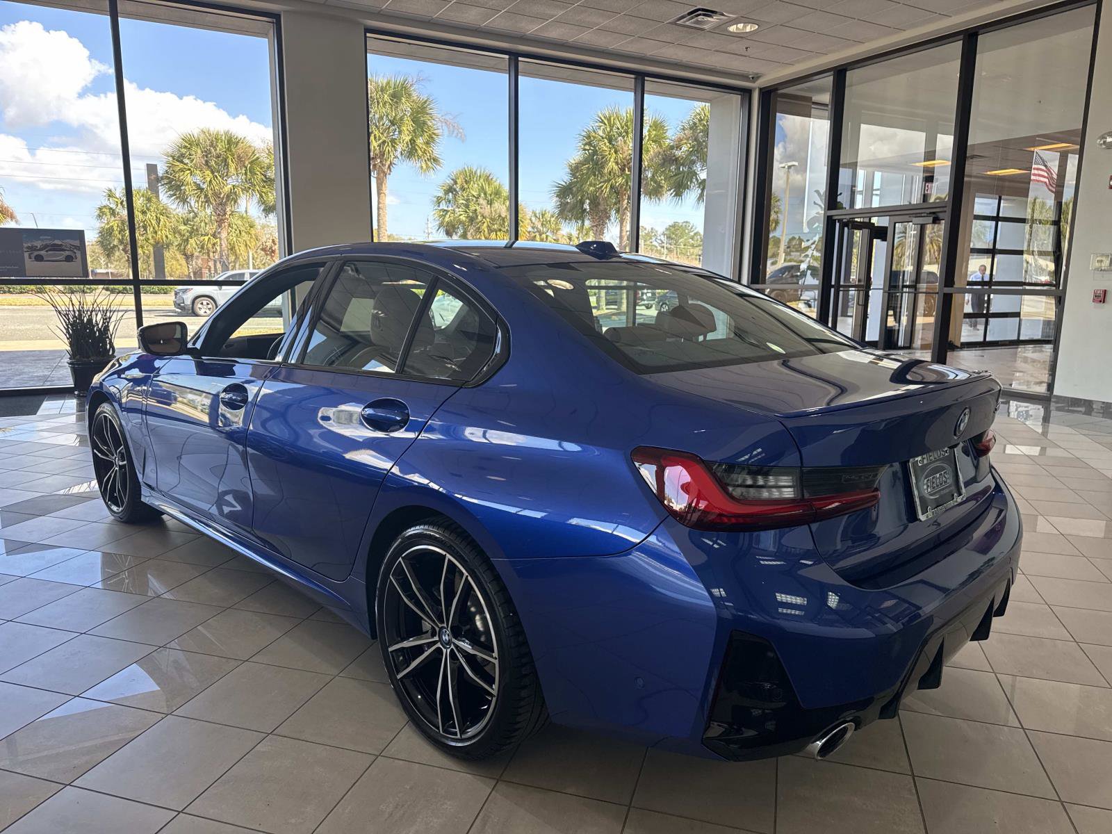 Used 2024 BMW 330e RWD image 5