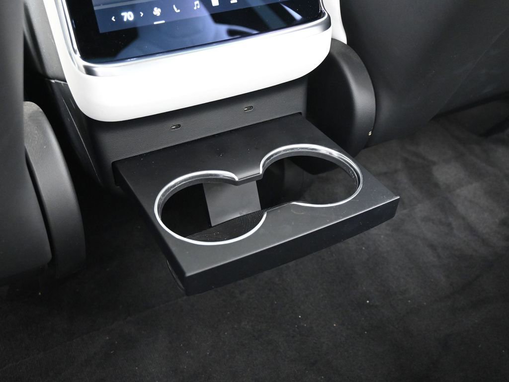 Used 2022 Tesla Model X Plaid image 29