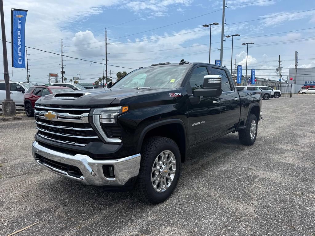 New 2025 Chevrolet Silverado 2500 LTZ w/ LTZ Plus Package video 3