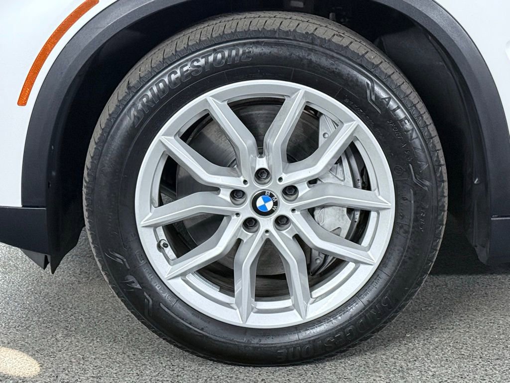 Used 2020 BMW X5 xDrive50i w/ Executive Package image 17