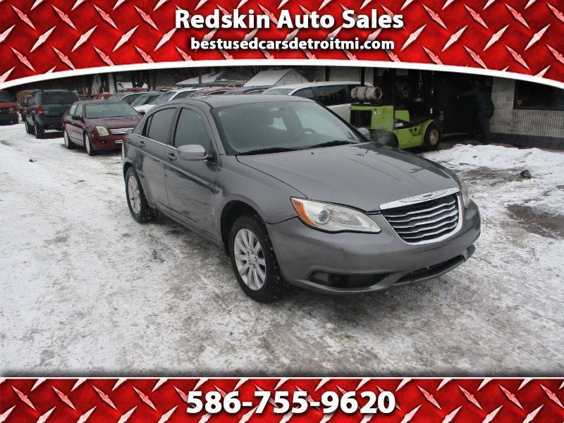 Used 2012 Chrysler 200 Touring FWD image 1
