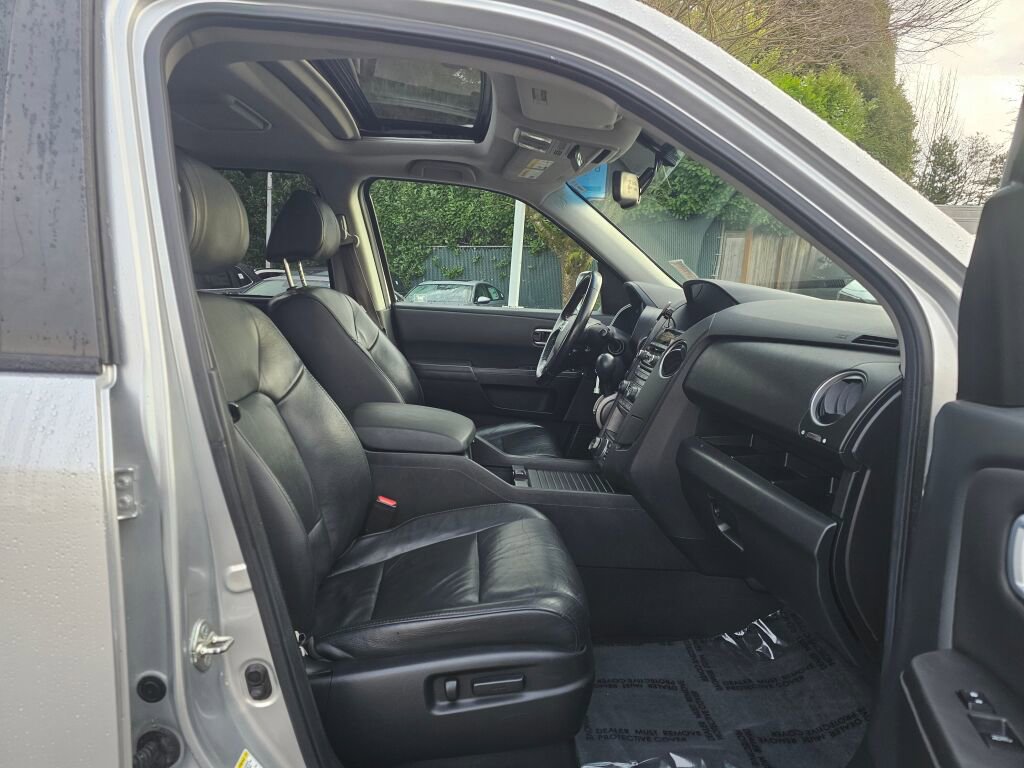 Used 2012 Honda Pilot Touring image 11