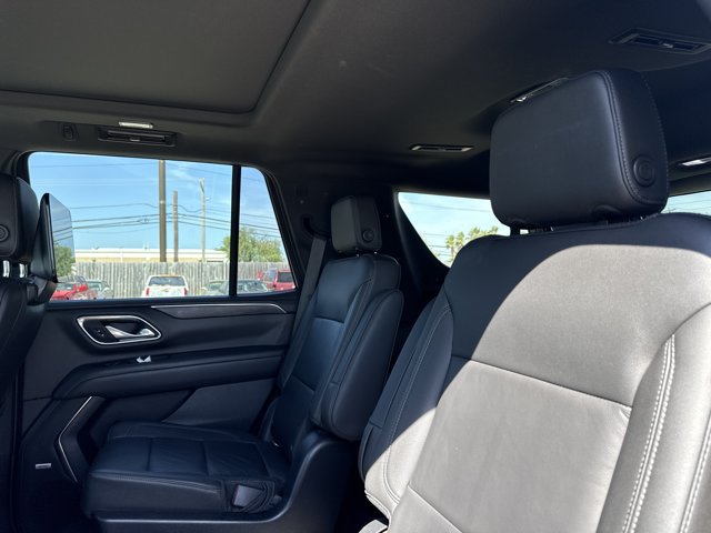 Used 2021 Chevrolet Tahoe Z71 w/ Rear Media and Nav Package AWD/4WD image 17
