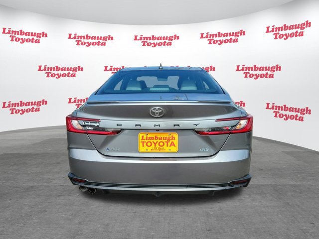 Used 2025 Toyota Camry SE image 25
