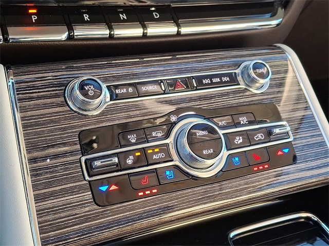 Used 2022 Lincoln Aviator Black Label image 16