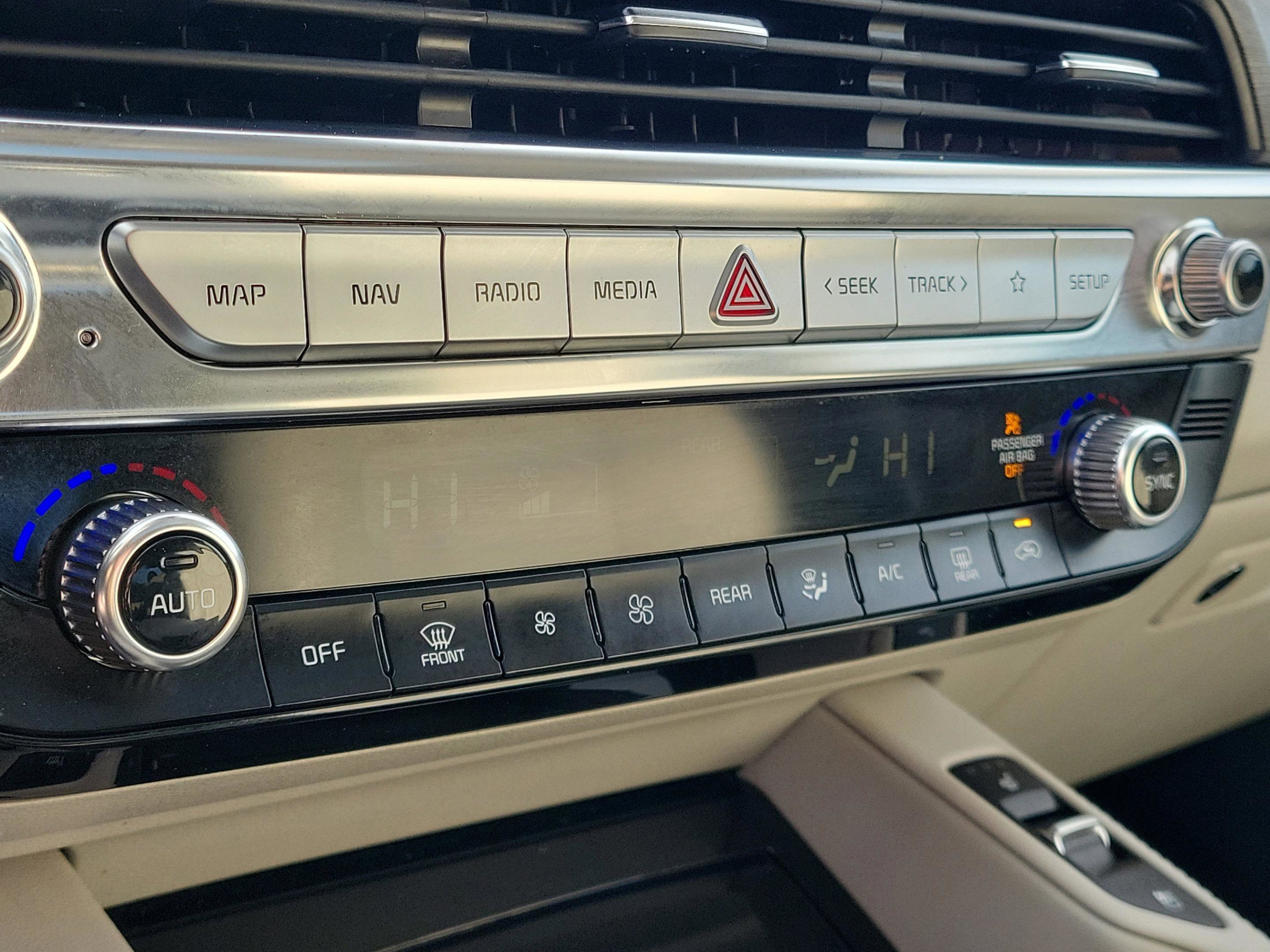 Certified 2022 Kia Telluride SX w/ Nightfall Edition Package image 27