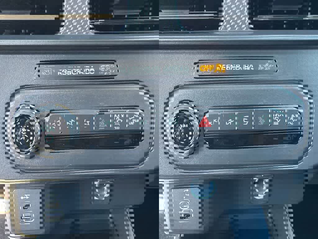 New 2026 Ford Maverick XL image 28