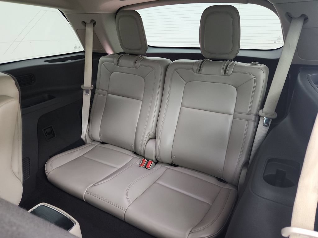 Used 2020 Lincoln Aviator Reserve w/ Equipment Group 202A AWD/4WD image 36