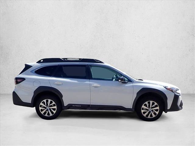 Used 2024 Subaru Outback Premium AWD/4WD image 5