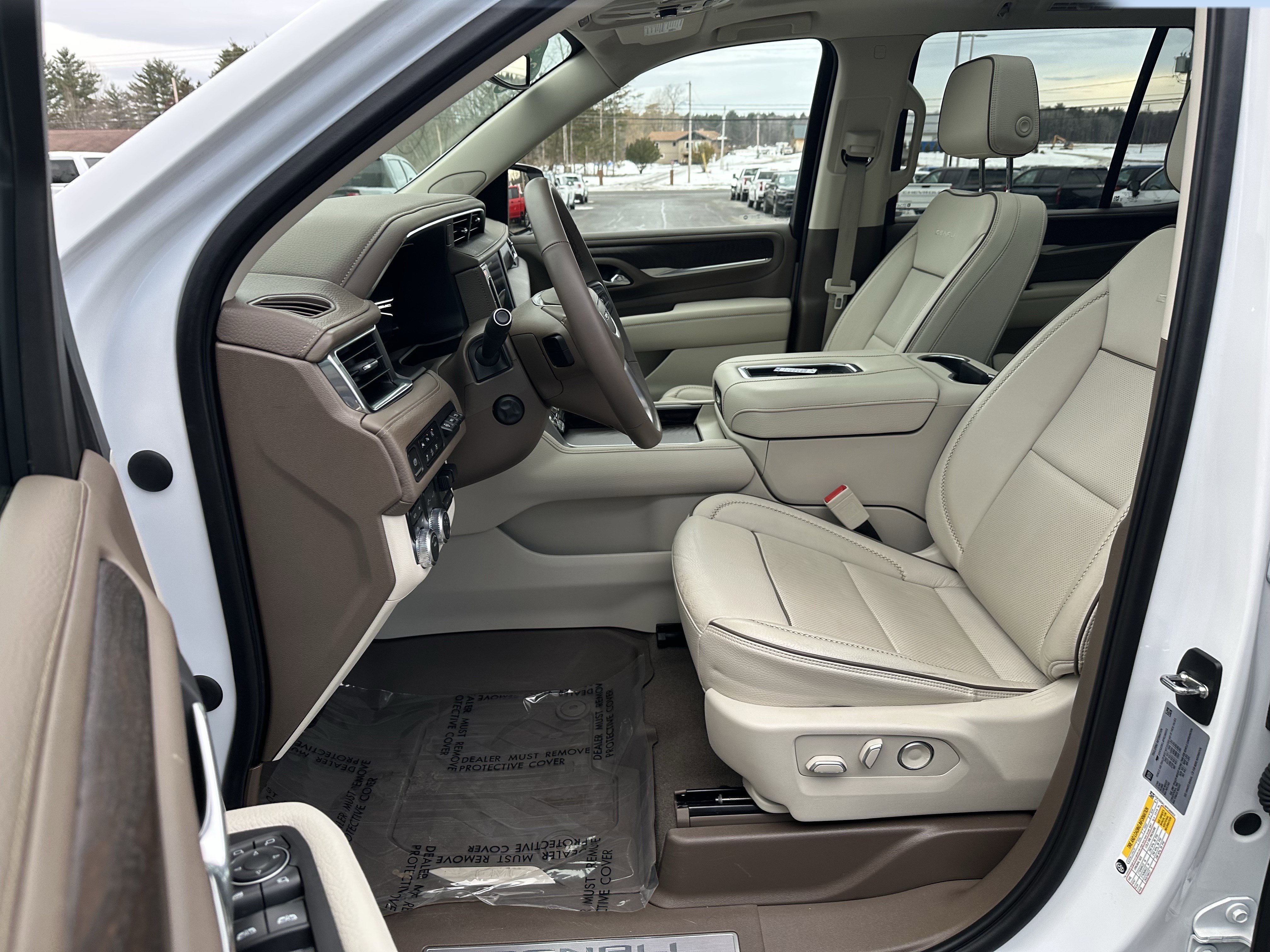 Certified 2023 GMC Yukon Denali w/ Max Trailering Package image 11