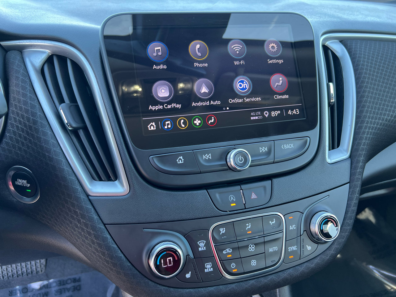 Used 2025 Chevrolet Malibu LT image 37