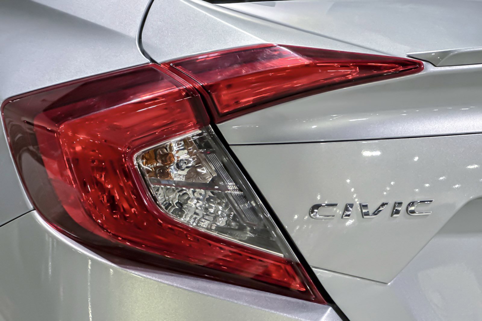 Used 2020 Honda Civic EX image 12