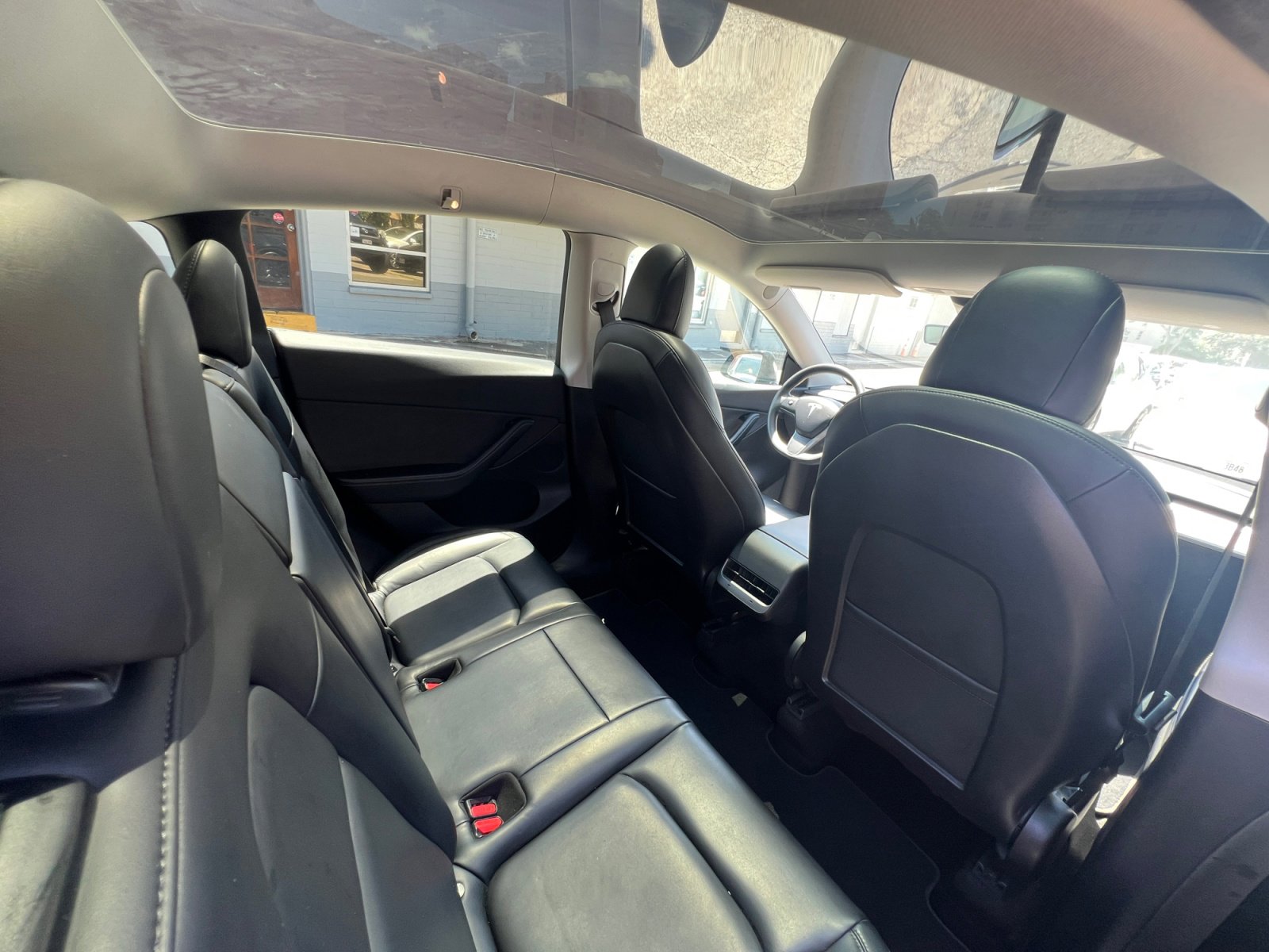 Used 2021 Tesla Model Y Long Range image 26