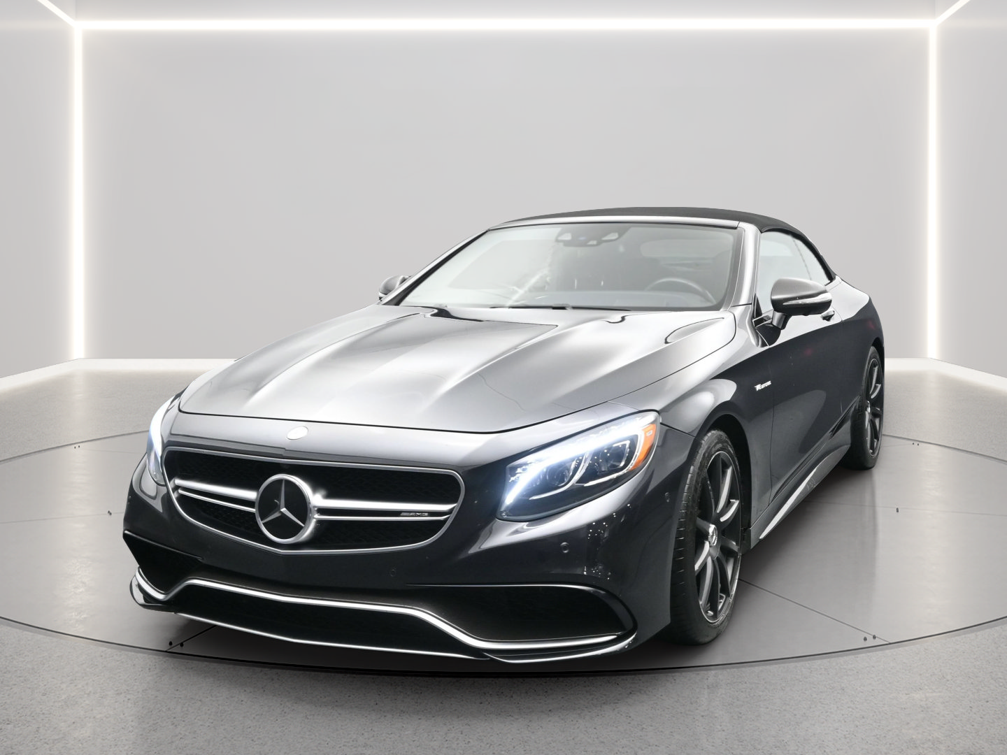Used 2017 Mercedes-Benz S 63 AMG 4MATIC Cabriolet w/ Carbon Fiber Package image 19