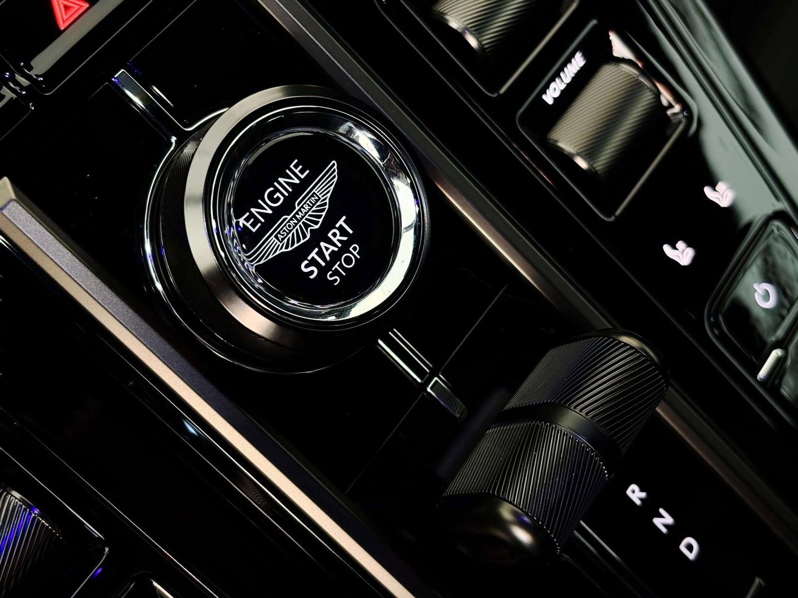 New 2026 Aston Martin V8 Vantage S image 32