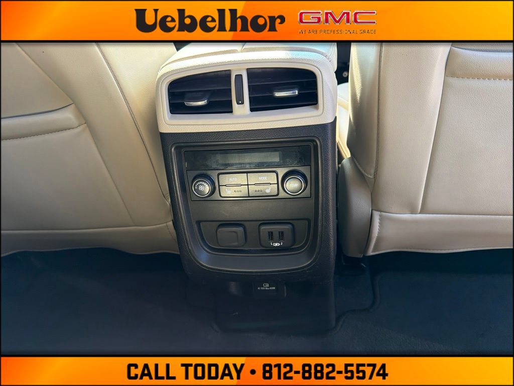 Used 2019 Buick Envision Premium AWD/4WD image 6