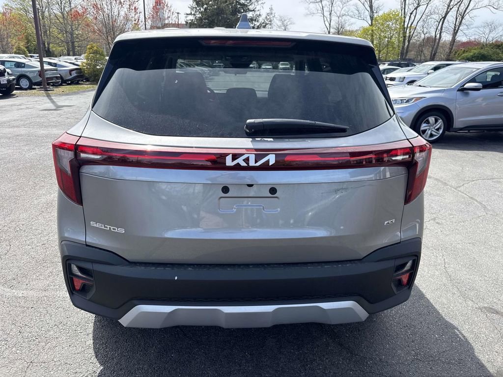 New 2026 Kia Seltos LX AWD/4WD image 3