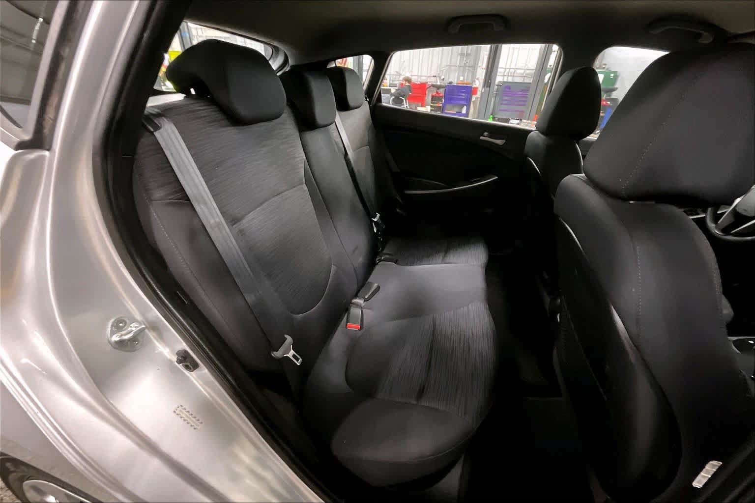 Used 2015 Hyundai Accent GS FWD image 19
