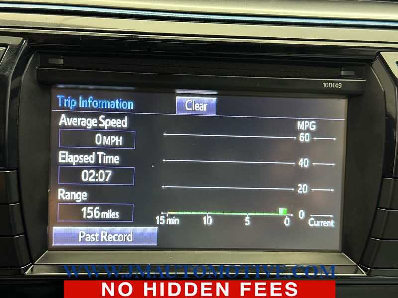 Used 2015 Toyota Corolla LE image 26