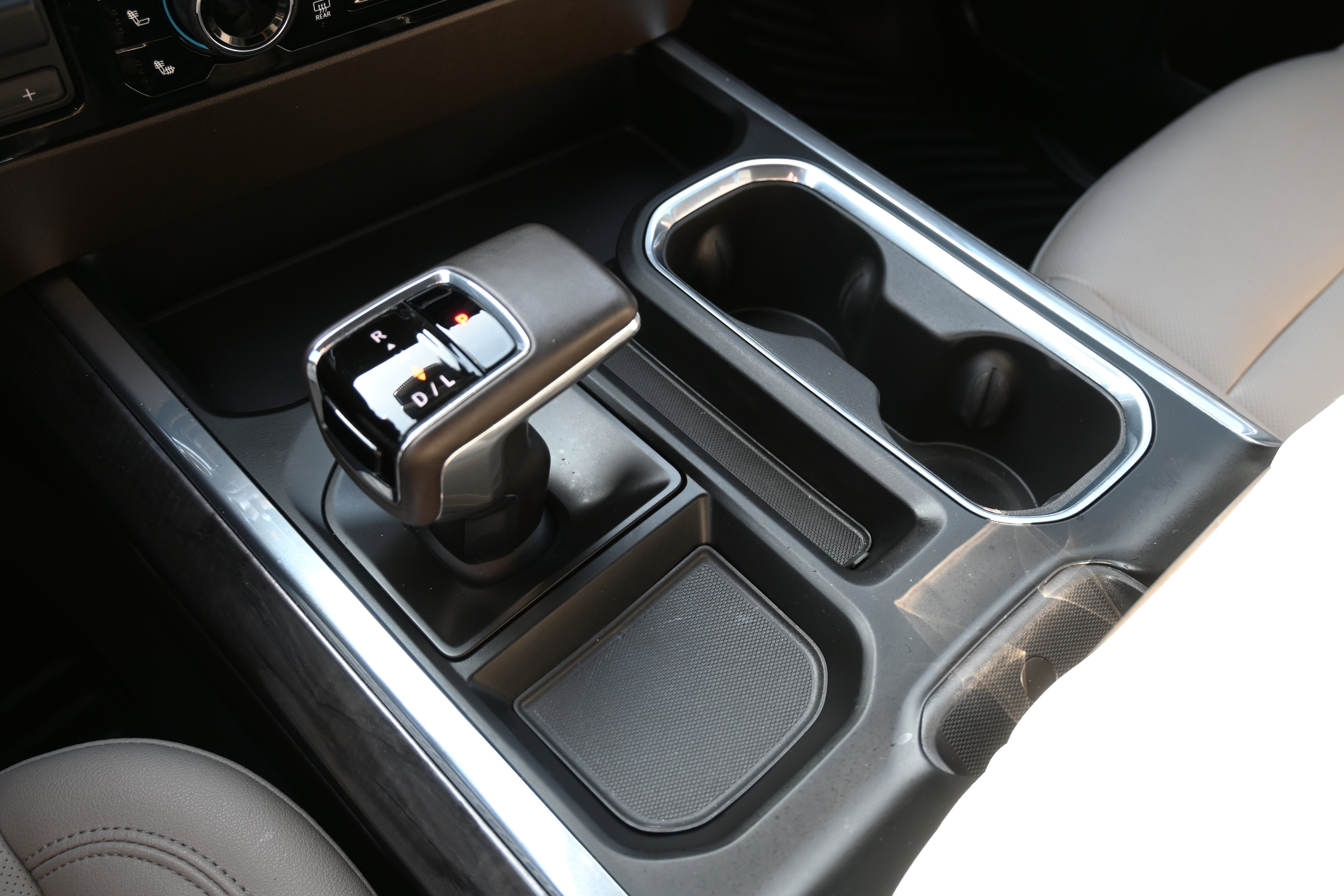 Used 2024 Chevrolet Silverado 1500 LTZ w/ Technology Package image 32