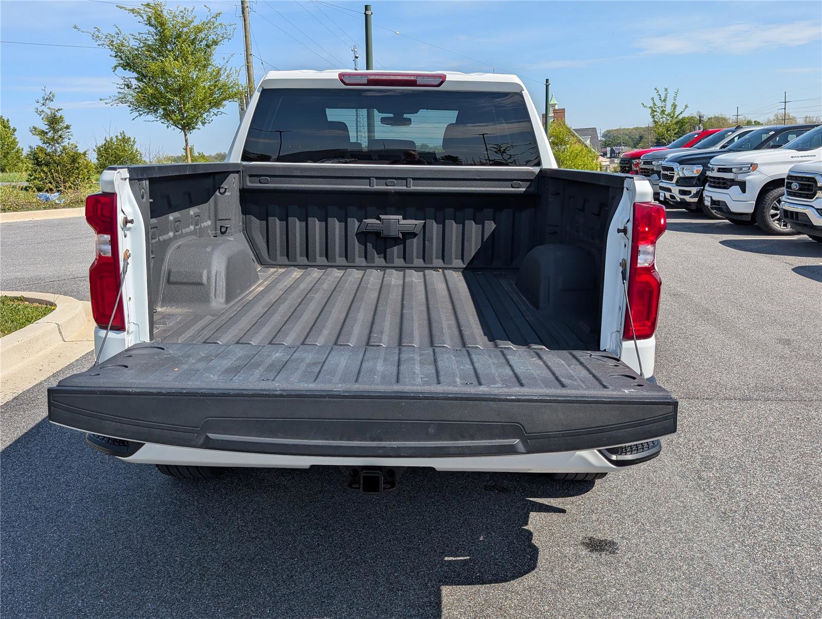 Used 2022 Chevrolet Silverado 1500 Custom AWD/4WD image 12