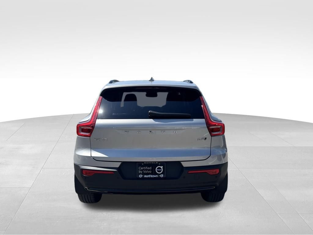 Used 2023 Volvo XC40 B5 Plus w/ Driver Assist Package AWD/4WD image 36