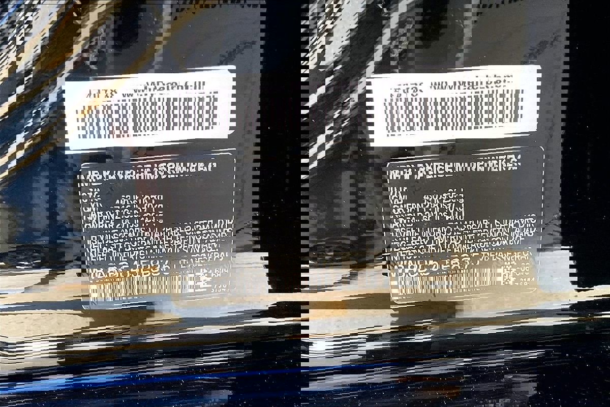 Used 2018 BMW 330i Sedan w/ Shadow Sport Edition image 6