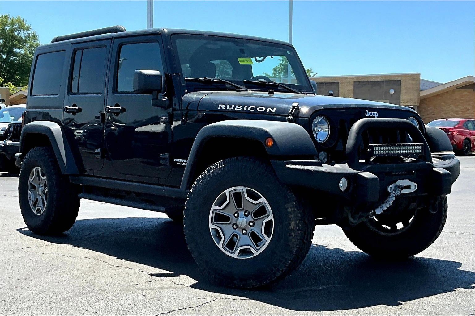 Used 2015 Jeep Wrangler Unlimited Rubicon AWD/4WD image 3