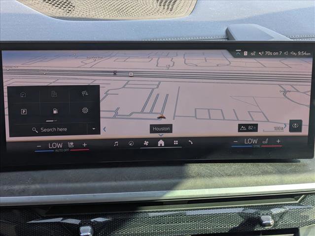 Used 2024 BMW X5 xDrive40i w/ Parking Assistance Package image 17