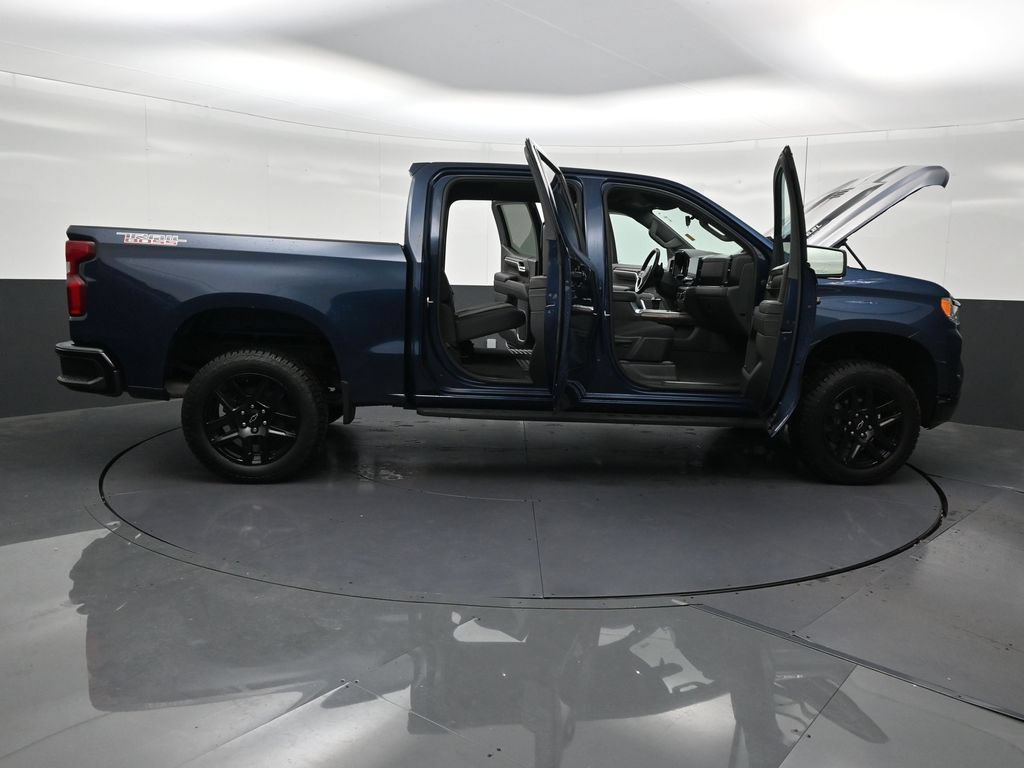 Used 2022 Chevrolet Silverado 1500 LT Trail Boss AWD/4WD image 32