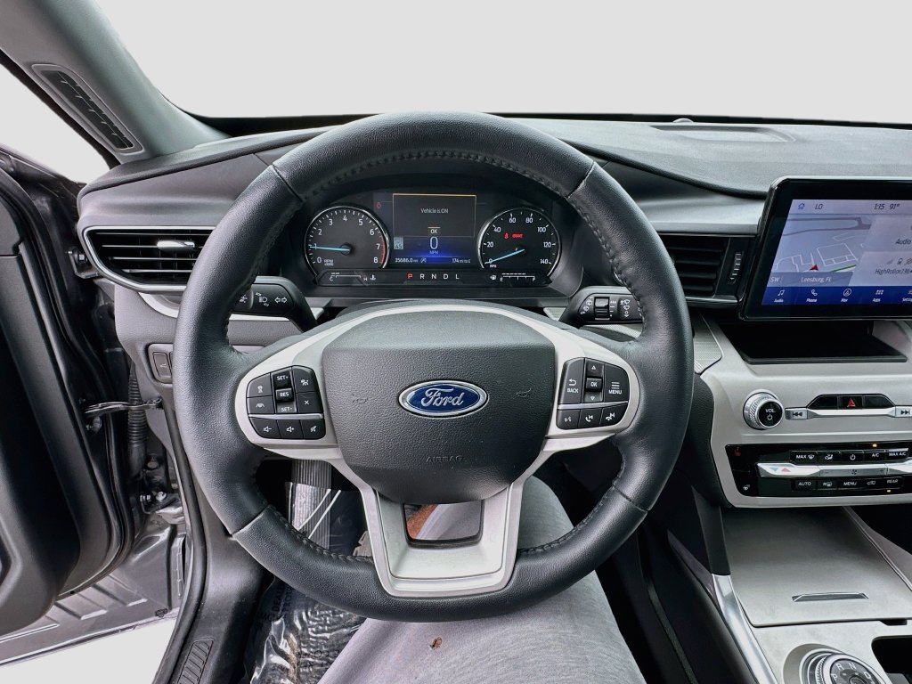 Used 2023 Ford Explorer XLT w/ Equipment Group 202A AWD/4WD image 10
