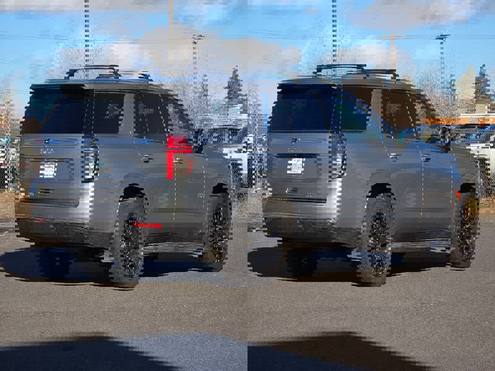 Used 2023 Chevrolet Tahoe Premier image 2