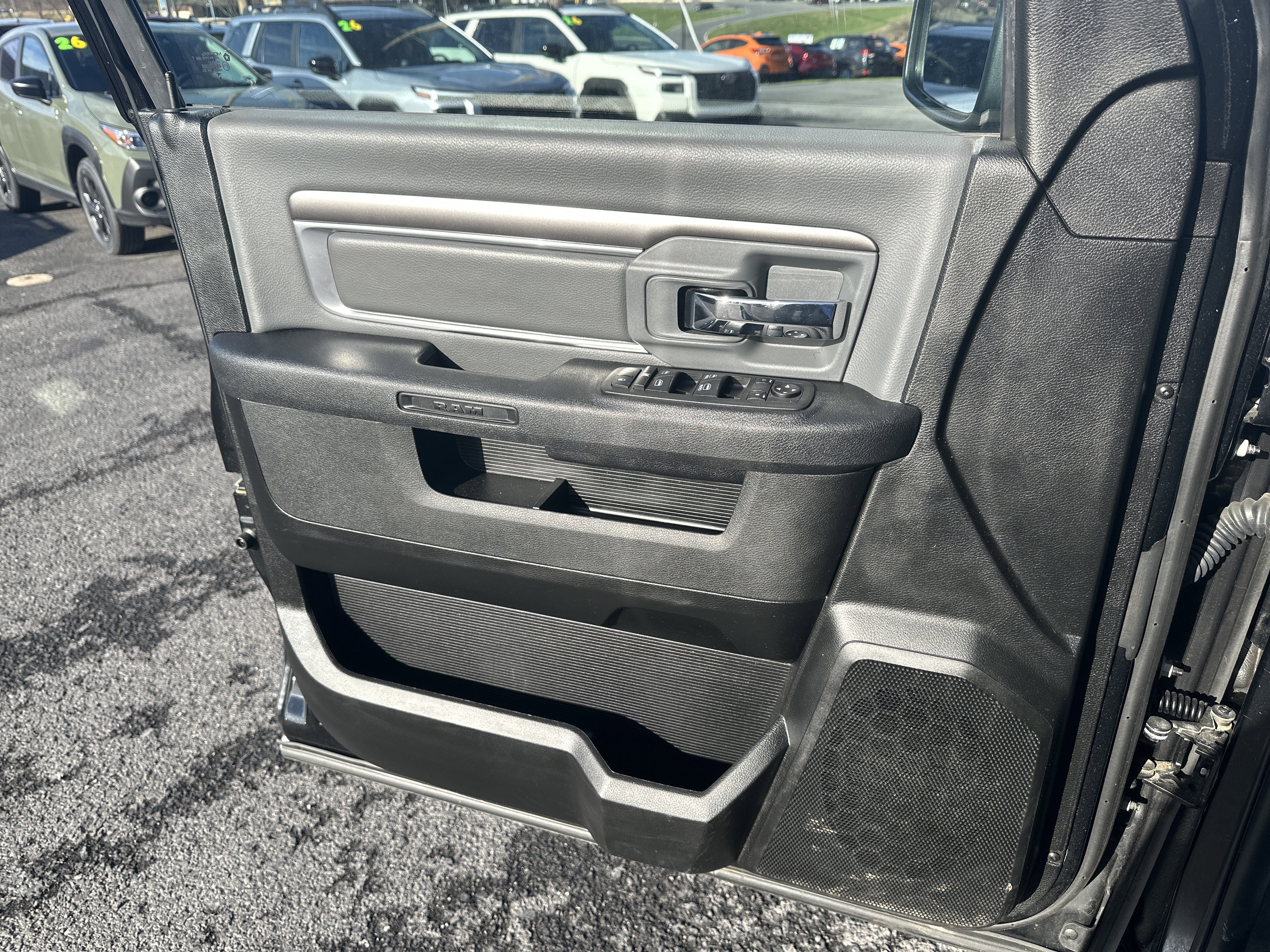 Used 2024 RAM 1500 Classic SLT AWD/4WD image 15