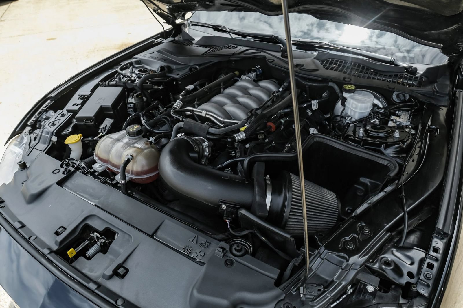 Used 2018 Ford Mustang GT RWD image 40