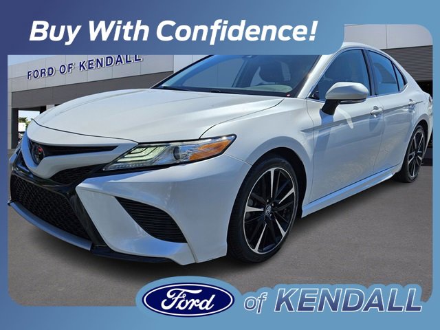 Used 2020 Toyota Camry XSE image 1