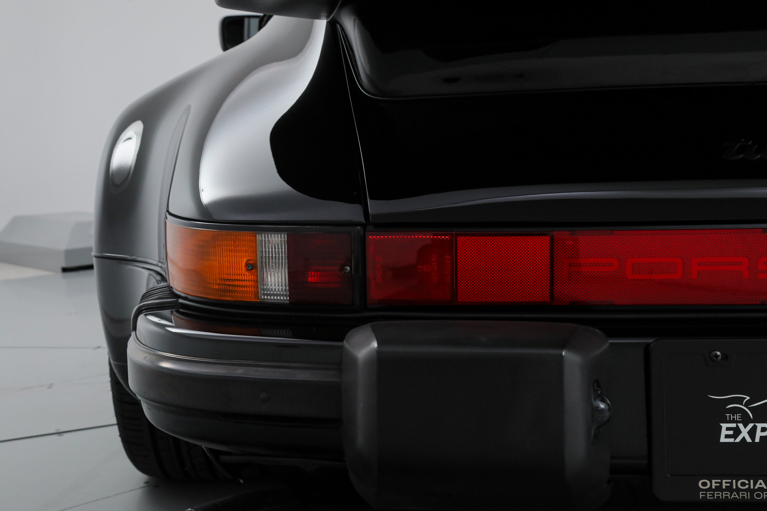 Used 1989 Porsche 911 Turbo Targa RWD image 14