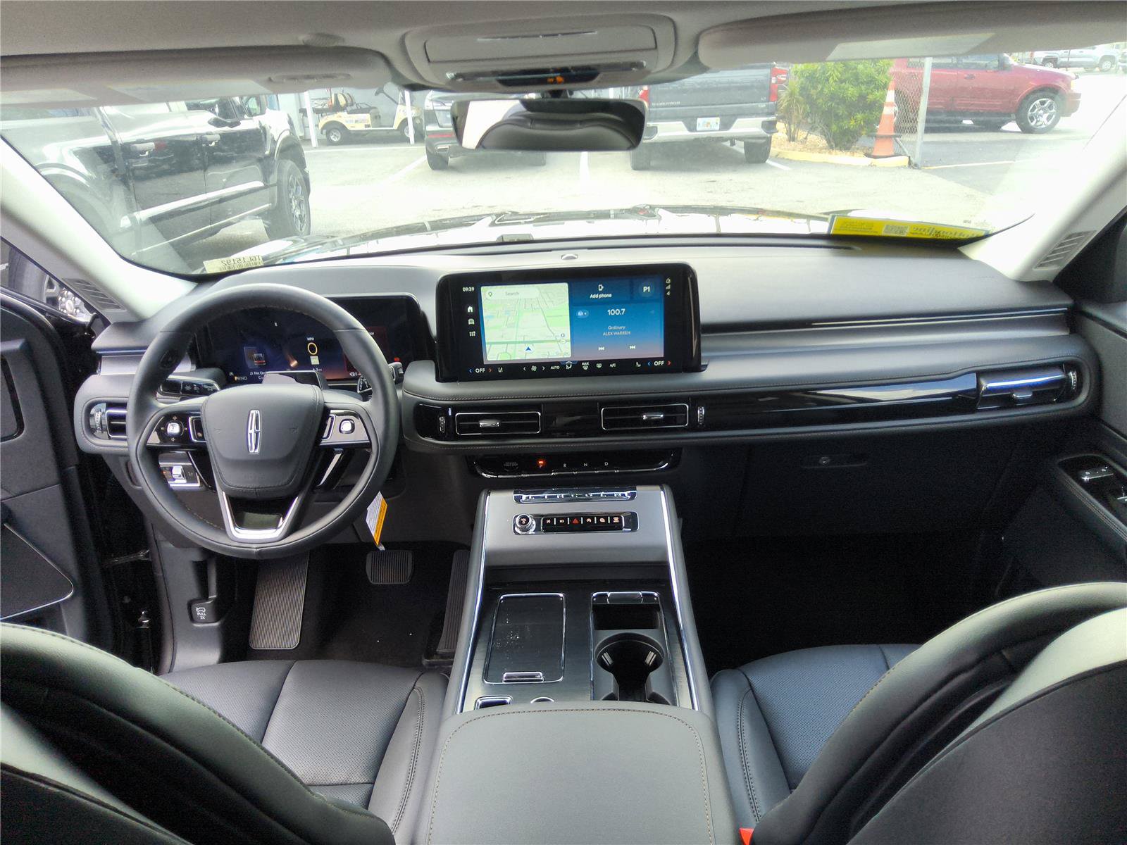 New 2026 Lincoln Aviator 2WD image 28