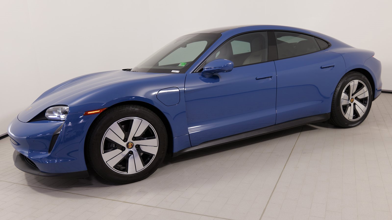 Used 2023 Porsche Taycan image 68