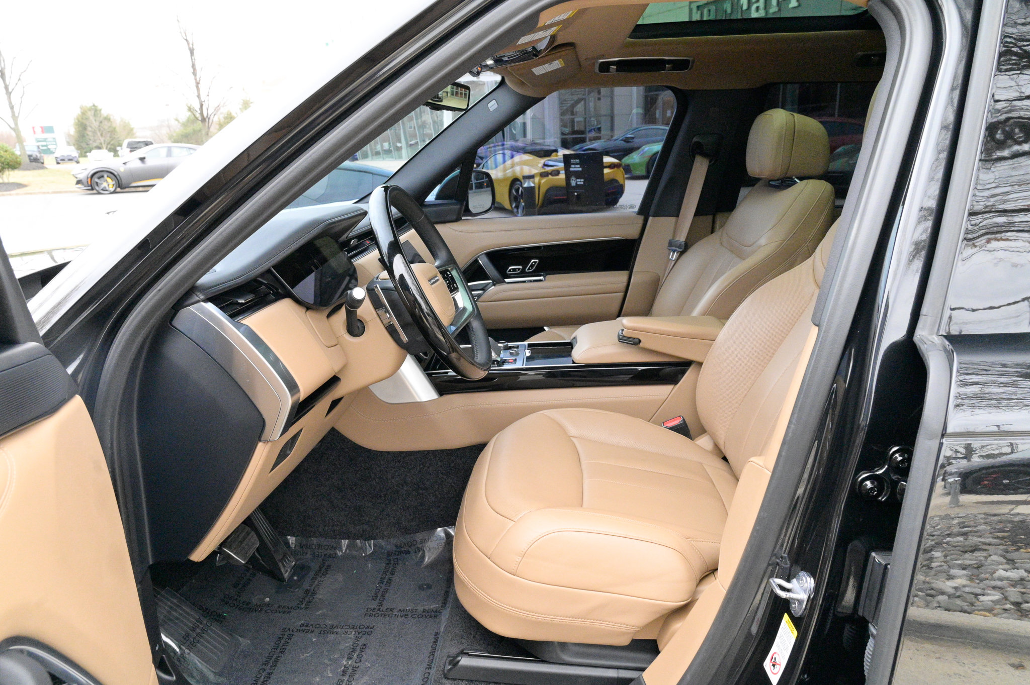 Used 2023 Land Rover Range Rover SE image 21