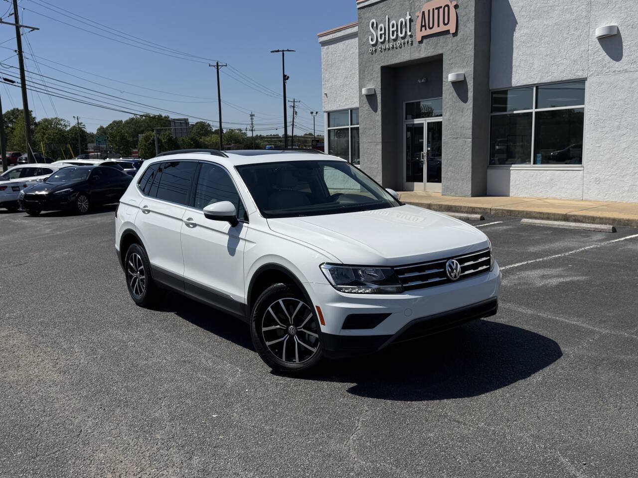 Used 2021 Volkswagen Tiguan SE FWD image 8