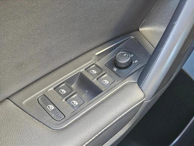 Used 2022 Volkswagen Tiguan S FWD image 10