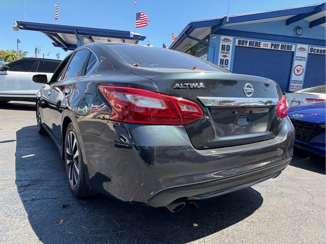 Used 2018 Nissan Altima 2.5 SL FWD image 9
