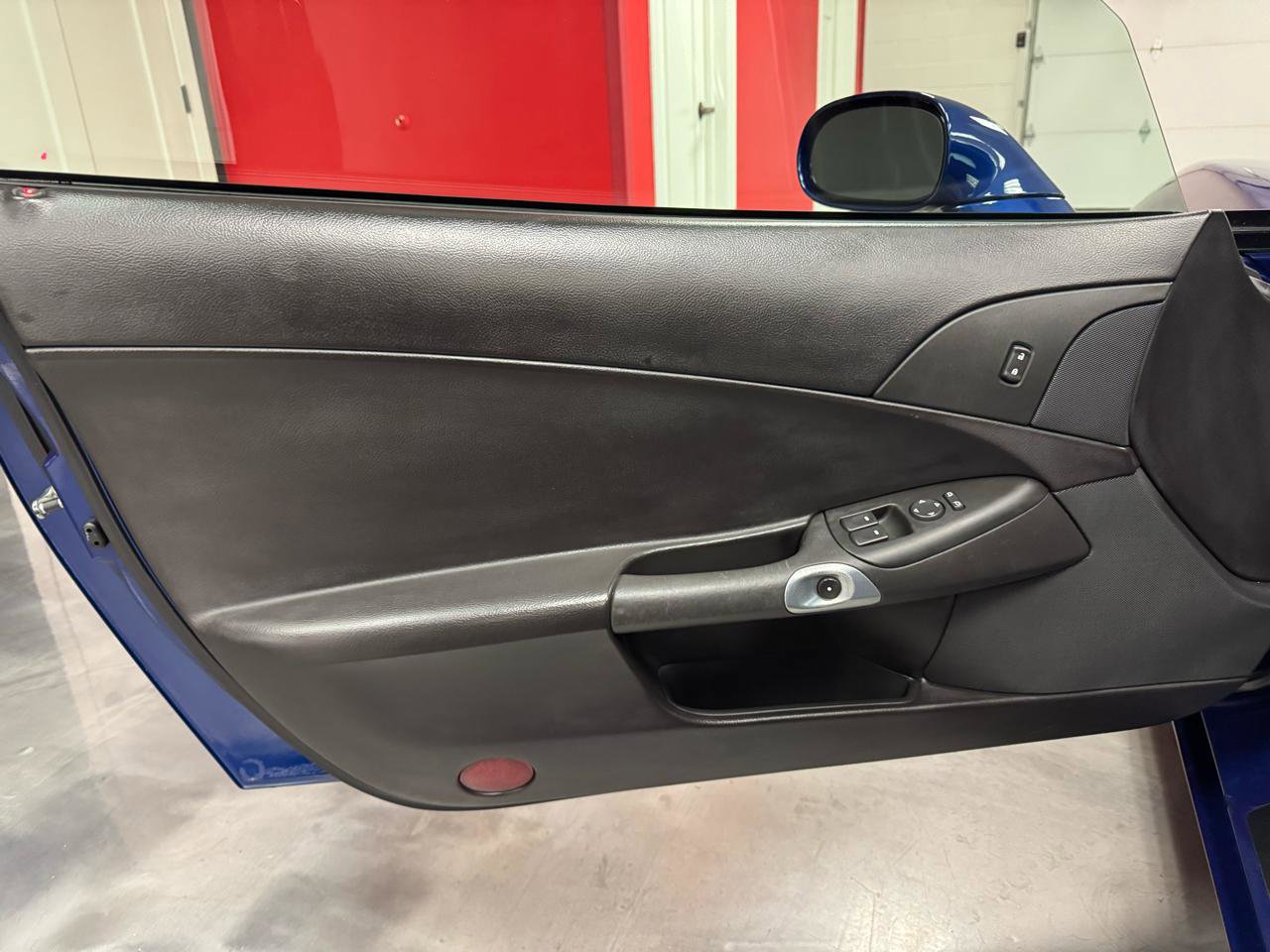 Used 2007 Chevrolet Corvette Coupe image 39