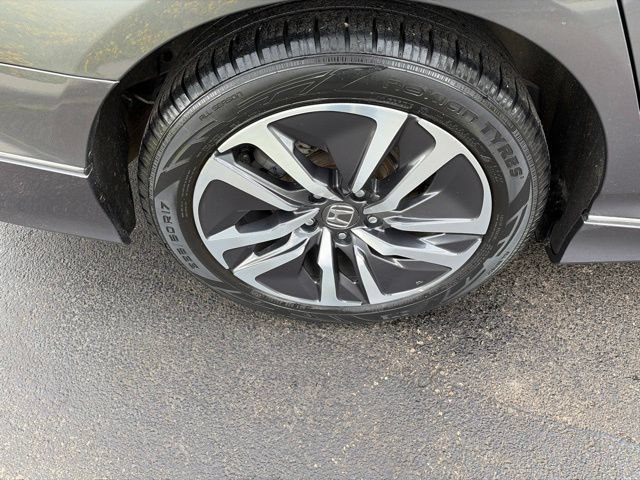 Used 2020 Honda Accord Touring image 41
