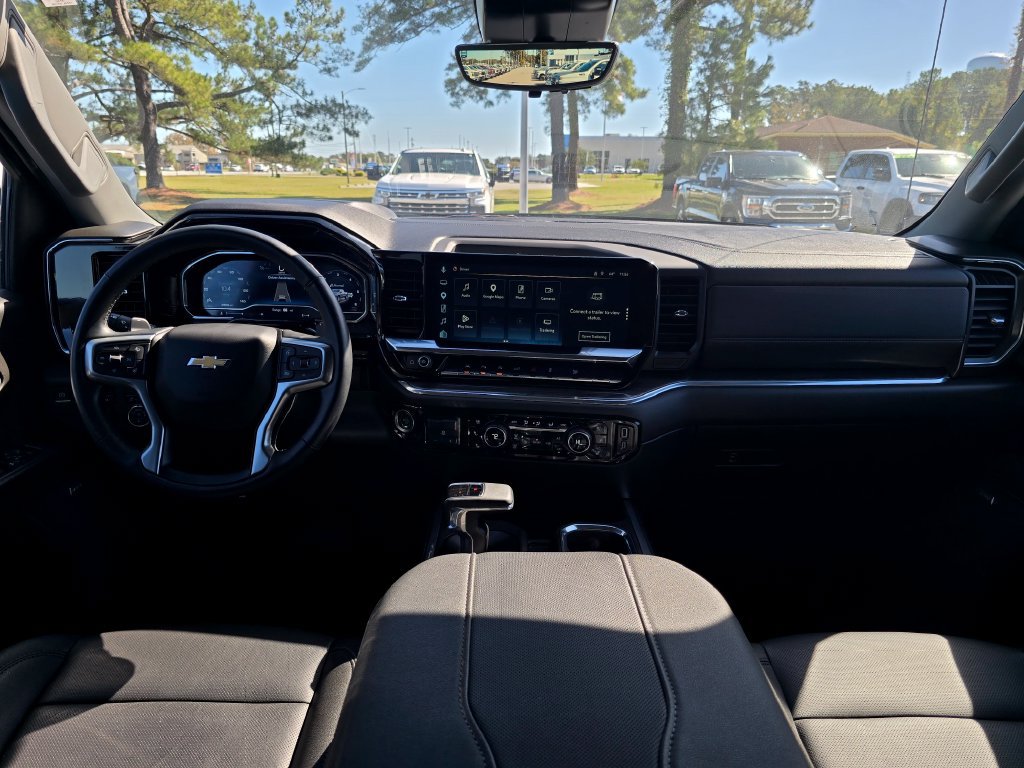 Certified 2025 Chevrolet Silverado 1500 LTZ w/ Technology Package AWD/4WD image 12