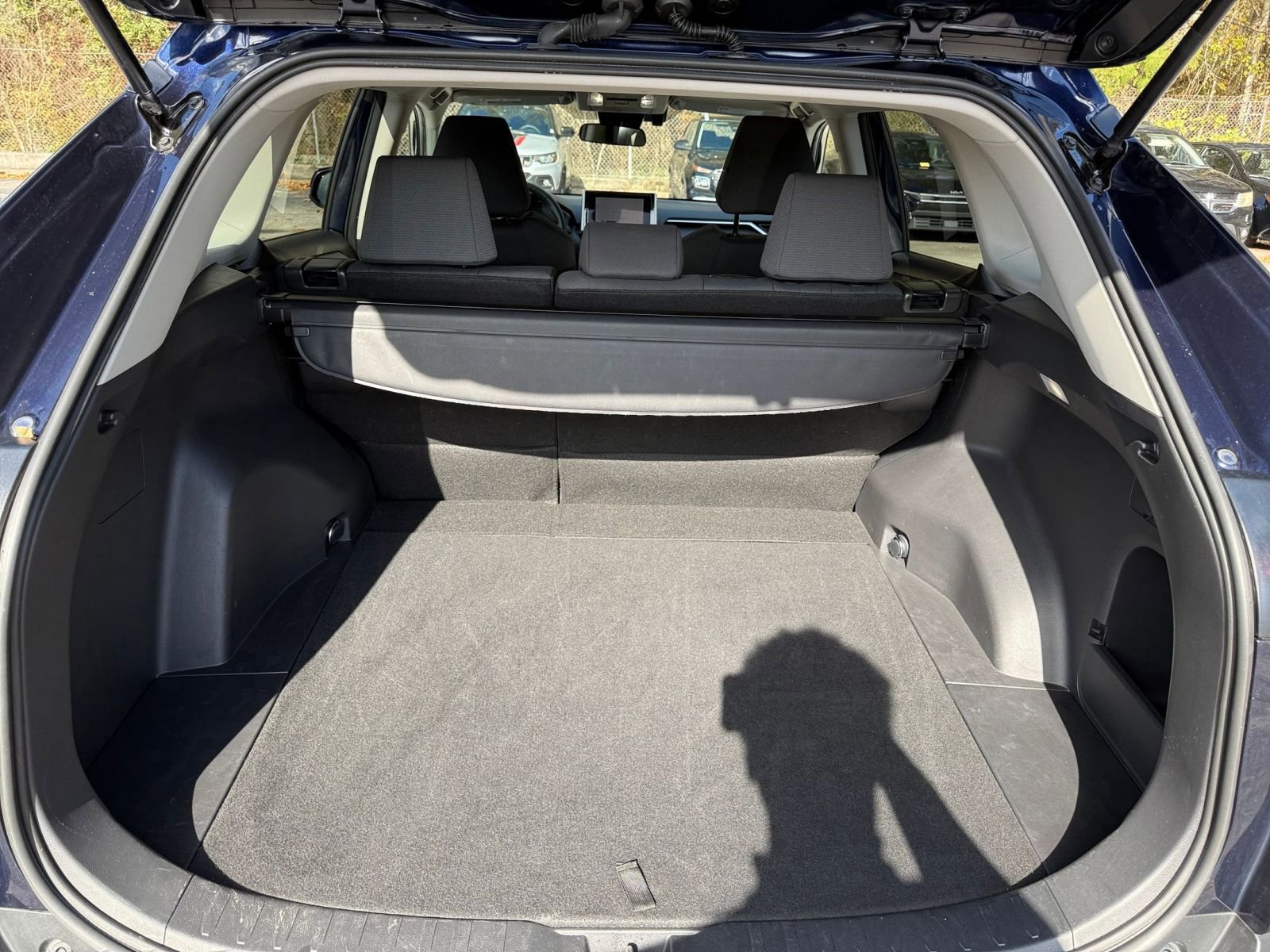 Used 2025 Toyota RAV4 XLE image 31